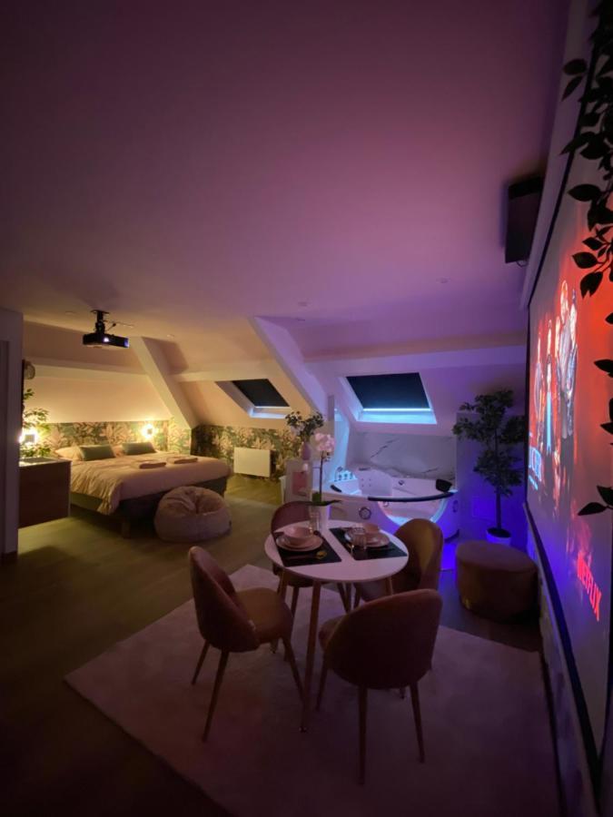 Capsule Color Deluxe Balneo I Ecran Home Cinema I Console De Jeux Trith-Saint-Leger Buitenkant foto
